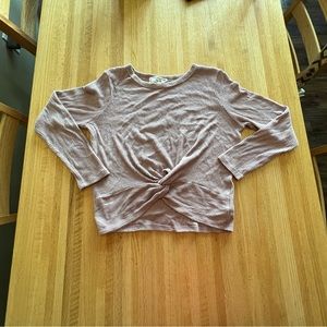 Rose pink cropped shirt. Size small.